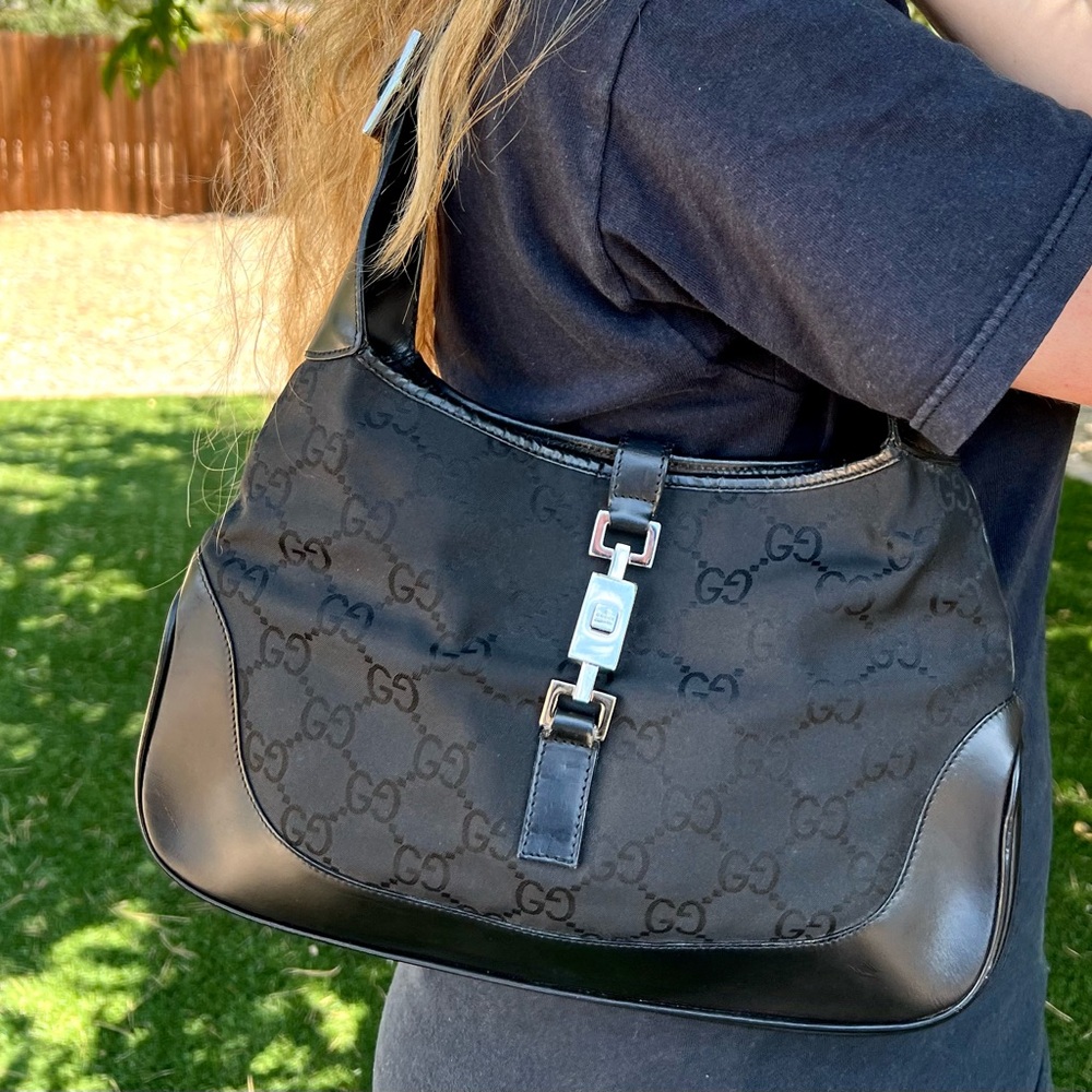 Gucci Jackie black shoulder bag with GG monogram print - Picture 2 of 13